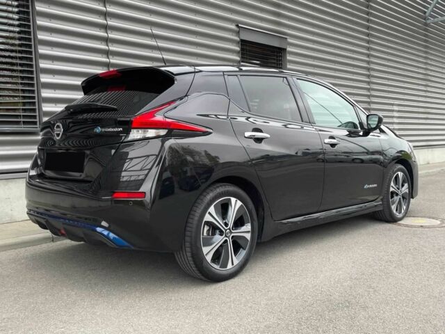 Черный Ниссан Лиф, объемом двигателя 0 л и пробегом 34 тыс. км за 6700 $, фото 6 на Automoto.ua