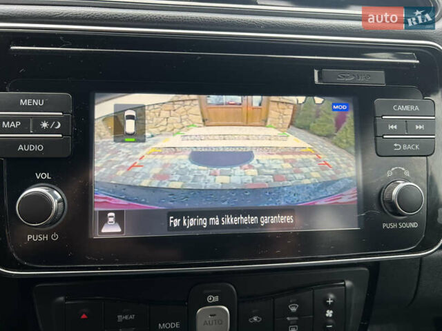 Черный Ниссан Лиф, объемом двигателя 0 л и пробегом 131 тыс. км за 10999 $, фото 36 на Automoto.ua