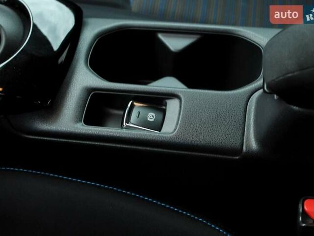 Чорний Ніссан Ліф, об'ємом двигуна 0 л та пробігом 64 тис. км за 13299 $, фото 38 на Automoto.ua