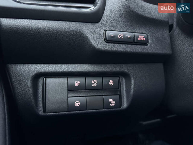 Черный Ниссан Лиф, объемом двигателя 0 л и пробегом 19 тыс. км за 14800 $, фото 20 на Automoto.ua