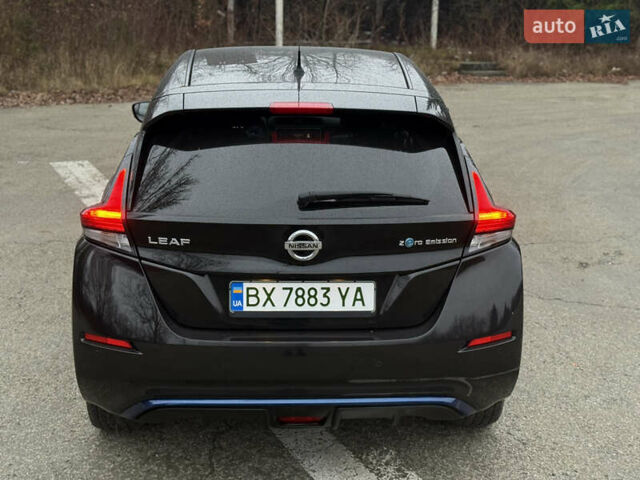 Черный Ниссан Лиф, объемом двигателя 0 л и пробегом 95 тыс. км за 16999 $, фото 10 на Automoto.ua