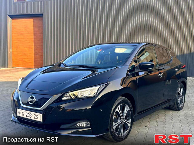 Чорний Ніссан Ліф, об'ємом двигуна 0.11 л та пробігом 98 тис. км за 15450 $, фото 1 на Automoto.ua