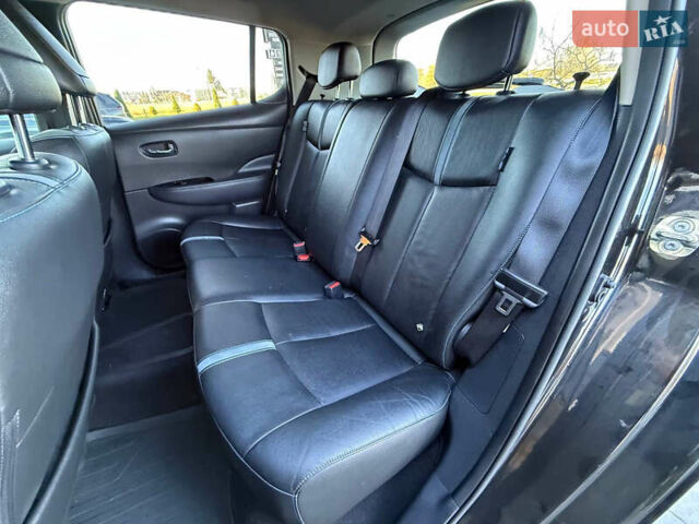 Черный Ниссан Лиф, объемом двигателя 0 л и пробегом 98 тыс. км за 15999 $, фото 39 на Automoto.ua