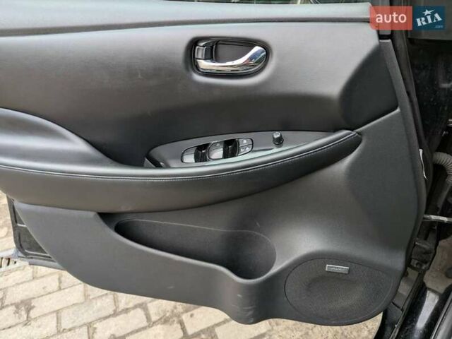 Черный Ниссан Лиф, объемом двигателя 0 л и пробегом 150 тыс. км за 14900 $, фото 15 на Automoto.ua