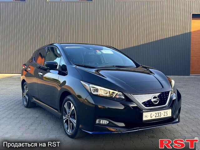 Чорний Ніссан Ліф, об'ємом двигуна 0.11 л та пробігом 98 тис. км за 15450 $, фото 2 на Automoto.ua