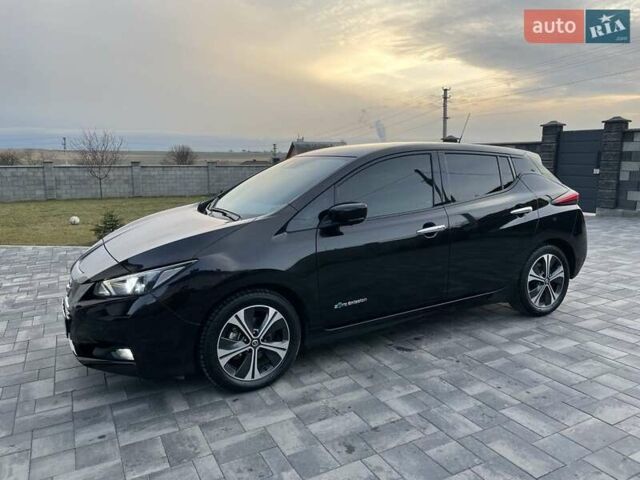 Чорний Ніссан Ліф, об'ємом двигуна 0 л та пробігом 70 тис. км за 13377 $, фото 9 на Automoto.ua