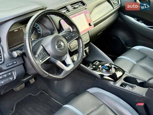 Черный Ниссан Лиф, объемом двигателя 0 л и пробегом 21 тыс. км за 15700 $, фото 22 на Automoto.ua