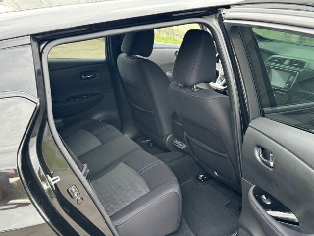 Черный Ниссан Лиф, объемом двигателя 0 л и пробегом 115 тыс. км за 15900 $, фото 12 на Automoto.ua