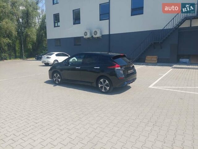 Черный Ниссан Лиф, объемом двигателя 0 л и пробегом 86 тыс. км за 15900 $, фото 9 на Automoto.ua