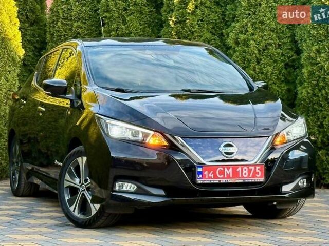 Черный Ниссан Лиф, объемом двигателя 0 л и пробегом 21 тыс. км за 15700 $, фото 2 на Automoto.ua