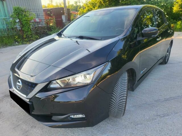 Черный Ниссан Лиф, объемом двигателя 0 л и пробегом 55 тыс. км за 7000 $, фото 2 на Automoto.ua