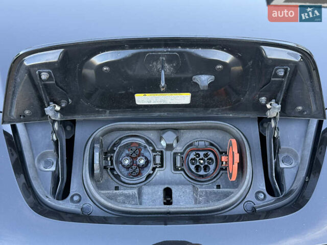 Черный Ниссан Лиф, объемом двигателя 0 л и пробегом 98 тыс. км за 15999 $, фото 55 на Automoto.ua