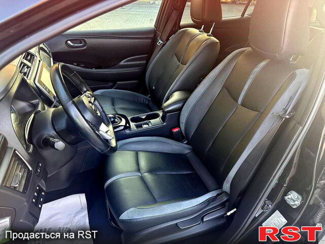 Чорний Ніссан Ліф, об'ємом двигуна 0.11 л та пробігом 98 тис. км за 15450 $, фото 9 на Automoto.ua