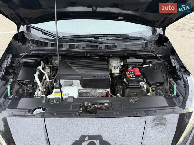 Черный Ниссан Лиф, объемом двигателя 0 л и пробегом 95 тыс. км за 16999 $, фото 20 на Automoto.ua