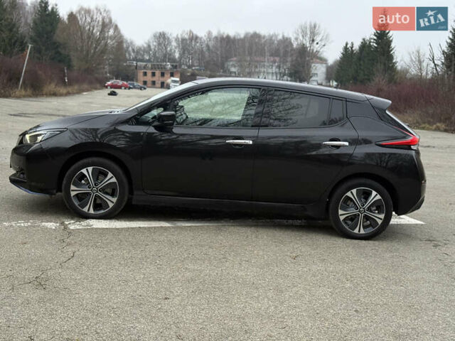 Черный Ниссан Лиф, объемом двигателя 0 л и пробегом 95 тыс. км за 16999 $, фото 15 на Automoto.ua