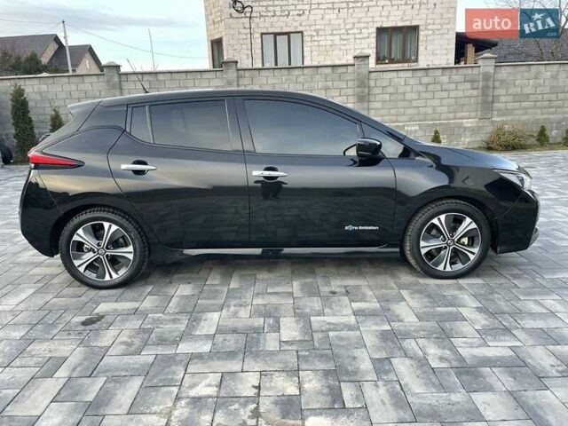 Чорний Ніссан Ліф, об'ємом двигуна 0 л та пробігом 70 тис. км за 13377 $, фото 2 на Automoto.ua