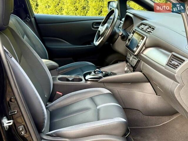 Черный Ниссан Лиф, объемом двигателя 0 л и пробегом 21 тыс. км за 15700 $, фото 29 на Automoto.ua