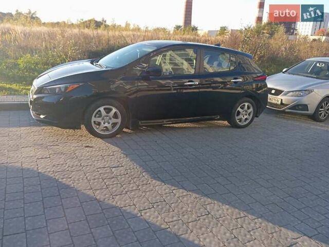 Черный Ниссан Лиф, объемом двигателя 0 л и пробегом 105 тыс. км за 12700 $, фото 7 на Automoto.ua