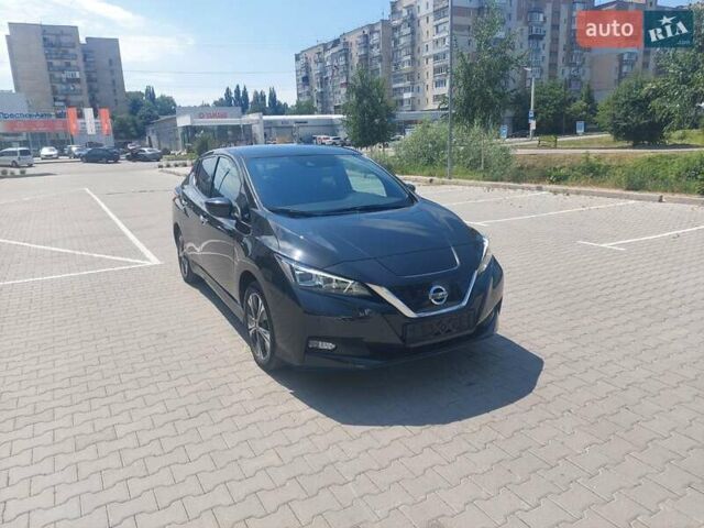 Черный Ниссан Лиф, объемом двигателя 0 л и пробегом 86 тыс. км за 15900 $, фото 5 на Automoto.ua