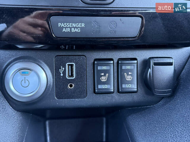 Черный Ниссан Лиф, объемом двигателя 0 л и пробегом 98 тыс. км за 15999 $, фото 53 на Automoto.ua