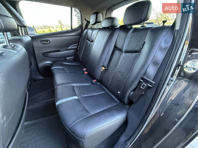 Черный Ниссан Лиф, объемом двигателя 0 л и пробегом 98 тыс. км за 15999 $, фото 40 на Automoto.ua