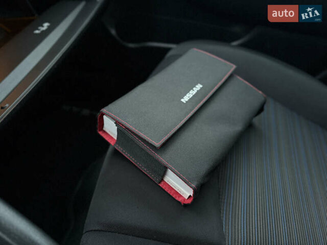 Черный Ниссан Лиф, объемом двигателя 0 л и пробегом 95 тыс. км за 16999 $, фото 67 на Automoto.ua