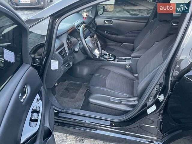 Чорний Ніссан Ліф, об'ємом двигуна 0 л та пробігом 70 тис. км за 13377 $, фото 14 на Automoto.ua