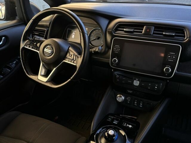 Чорний Ніссан Ліф, об'ємом двигуна 0 л та пробігом 84 тис. км за 15000 $, фото 3 на Automoto.ua