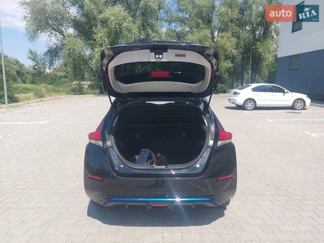 Черный Ниссан Лиф, объемом двигателя 0 л и пробегом 86 тыс. км за 15900 $, фото 14 на Automoto.ua