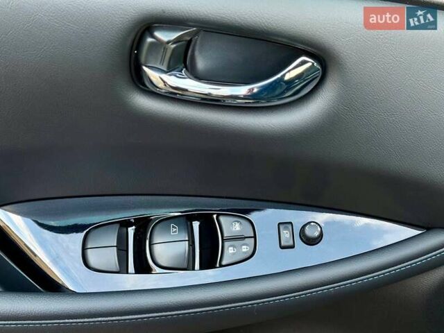 Черный Ниссан Лиф, объемом двигателя 0 л и пробегом 21 тыс. км за 15700 $, фото 17 на Automoto.ua