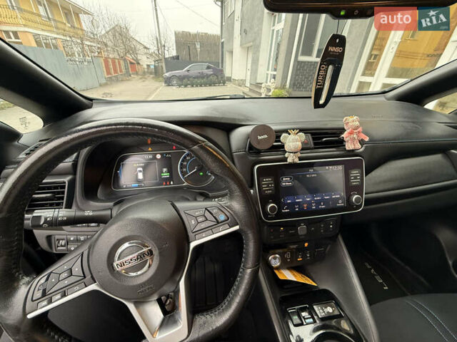 Чорний Ніссан Ліф, об'ємом двигуна 0 л та пробігом 44 тис. км за 14900 $, фото 10 на Automoto.ua