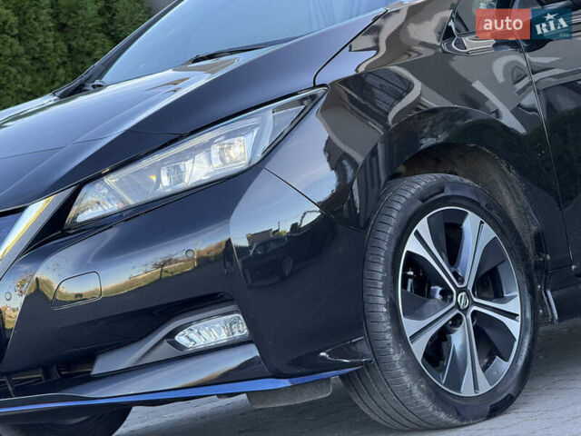 Черный Ниссан Лиф, объемом двигателя 0 л и пробегом 98 тыс. км за 15999 $, фото 12 на Automoto.ua