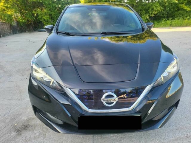 Черный Ниссан Лиф, объемом двигателя 0 л и пробегом 55 тыс. км за 7000 $, фото 1 на Automoto.ua