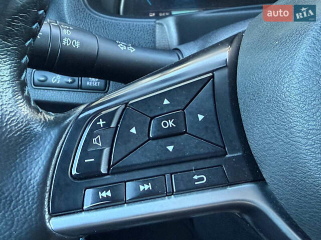 Черный Ниссан Лиф, объемом двигателя 0 л и пробегом 98 тыс. км за 15999 $, фото 51 на Automoto.ua