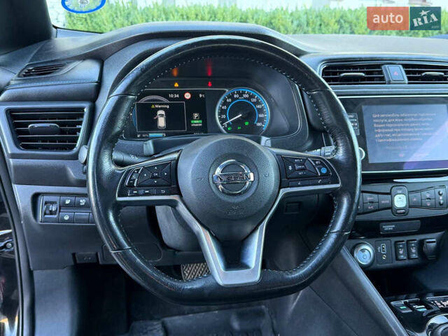 Черный Ниссан Лиф, объемом двигателя 0 л и пробегом 98 тыс. км за 15999 $, фото 44 на Automoto.ua