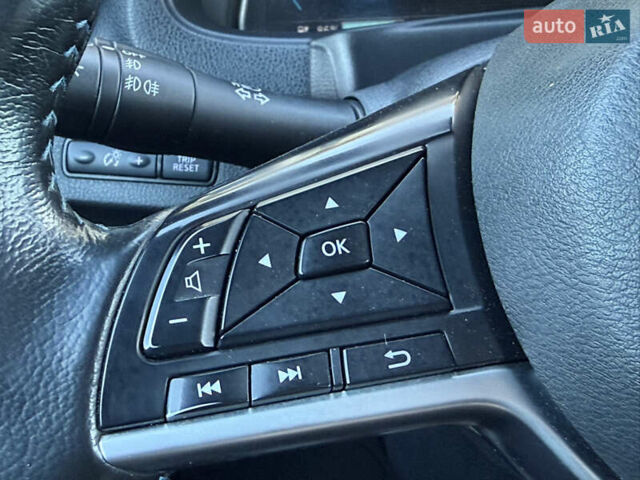 Черный Ниссан Лиф, объемом двигателя 0 л и пробегом 98 тыс. км за 15999 $, фото 52 на Automoto.ua