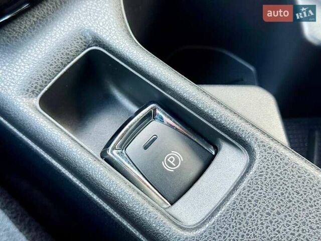 Черный Ниссан Лиф, объемом двигателя 0 л и пробегом 21 тыс. км за 15700 $, фото 36 на Automoto.ua