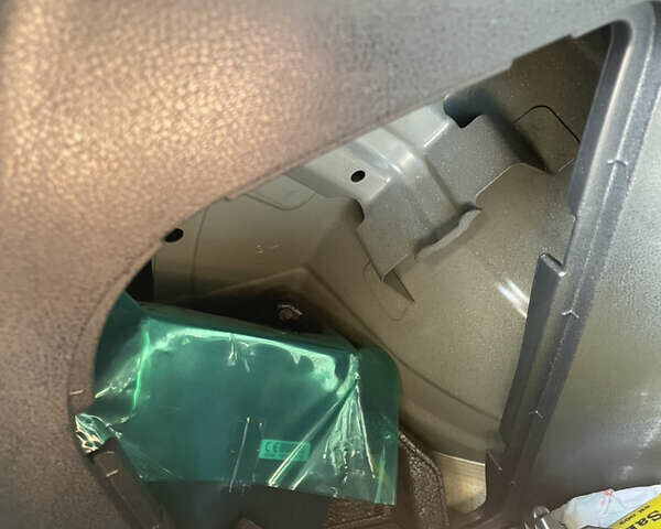 Черный Ниссан Лиф, объемом двигателя 0 л и пробегом 56 тыс. км за 15500 $, фото 21 на Automoto.ua