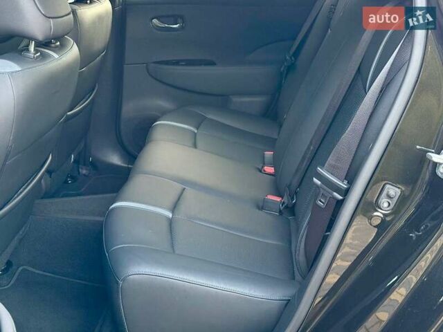 Черный Ниссан Лиф, объемом двигателя 0 л и пробегом 21 тыс. км за 15700 $, фото 24 на Automoto.ua