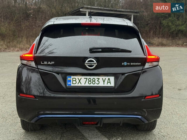 Черный Ниссан Лиф, объемом двигателя 0 л и пробегом 95 тыс. км за 16999 $, фото 8 на Automoto.ua