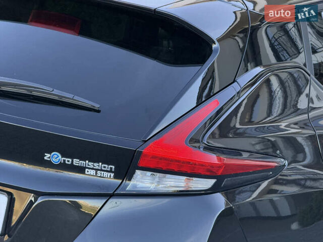 Черный Ниссан Лиф, объемом двигателя 0 л и пробегом 98 тыс. км за 15999 $, фото 23 на Automoto.ua