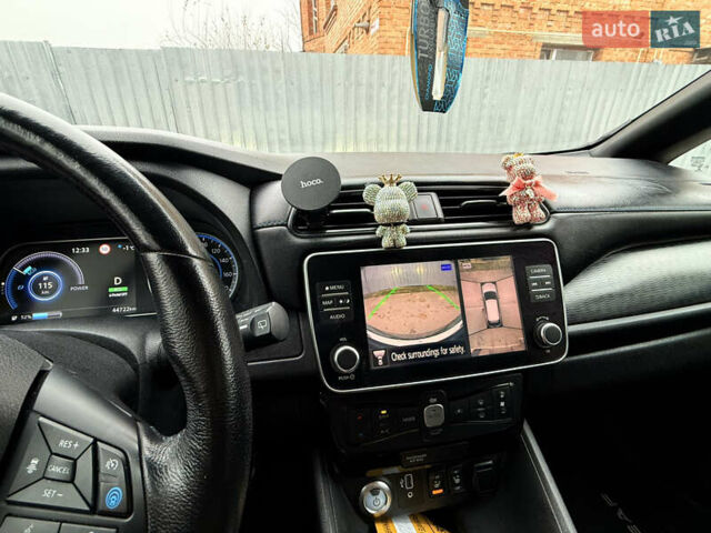 Чорний Ніссан Ліф, об'ємом двигуна 0 л та пробігом 44 тис. км за 14900 $, фото 19 на Automoto.ua
