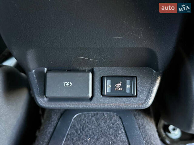 Черный Ниссан Лиф, объемом двигателя 0 л и пробегом 98 тыс. км за 15999 $, фото 34 на Automoto.ua