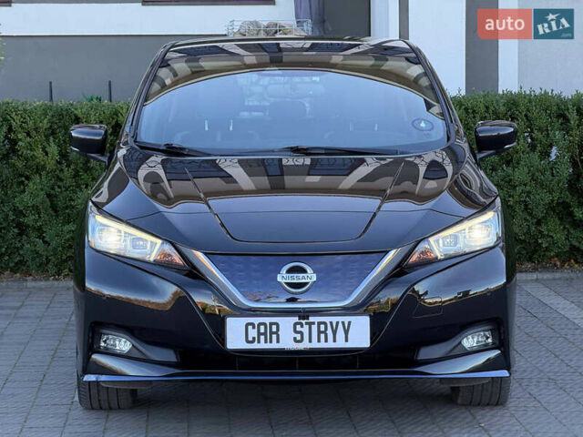 Черный Ниссан Лиф, объемом двигателя 0 л и пробегом 98 тыс. км за 15999 $, фото 6 на Automoto.ua