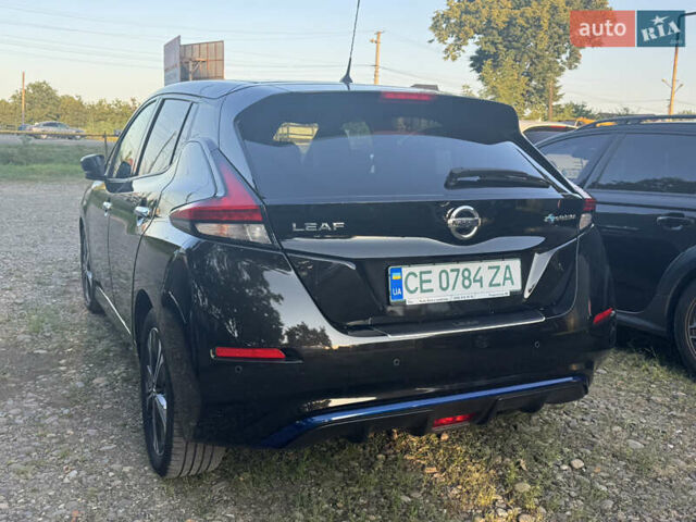 Черный Ниссан Лиф, объемом двигателя 0 л и пробегом 56 тыс. км за 13950 $, фото 2 на Automoto.ua
