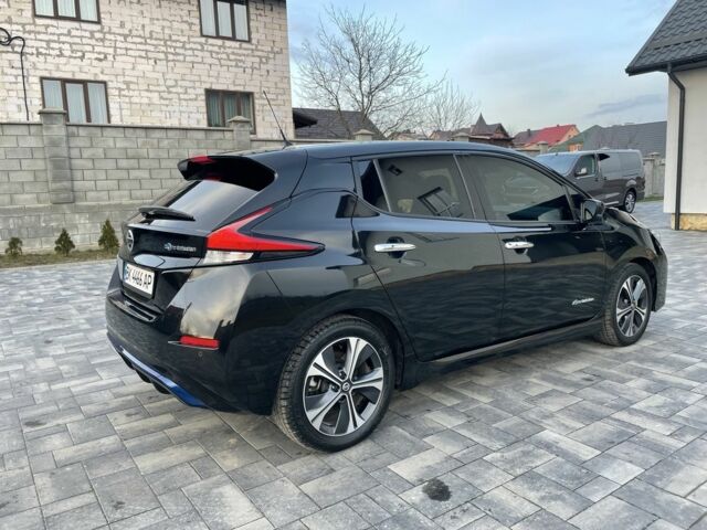 Черный Ниссан Лиф, объемом двигателя 0 л и пробегом 70 тыс. км за 13377 $, фото 8 на Automoto.ua