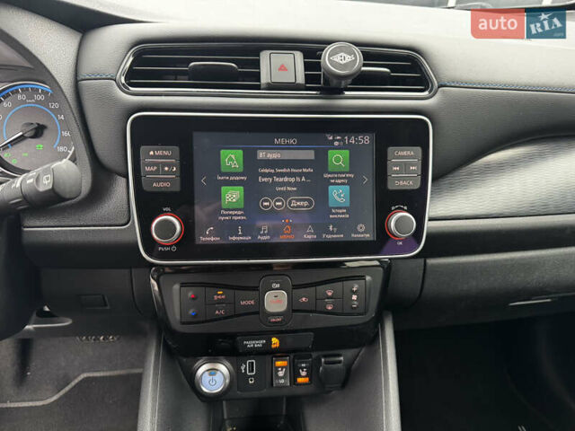 Чорний Ніссан Ліф, об'ємом двигуна 0 л та пробігом 128 тис. км за 15500 $, фото 27 на Automoto.ua