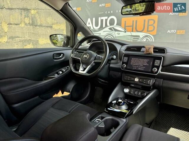 Чорний Ніссан Ліф, об'ємом двигуна 0 л та пробігом 72 тис. км за 15900 $, фото 11 на Automoto.ua