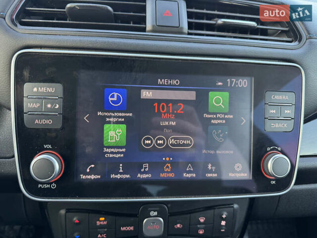 Черный Ниссан Лиф, объемом двигателя 0 л и пробегом 37 тыс. км за 13999 $, фото 20 на Automoto.ua