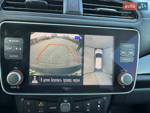 Черный Ниссан Лиф, объемом двигателя 0 л и пробегом 37 тыс. км за 13999 $, фото 19 на Automoto.ua